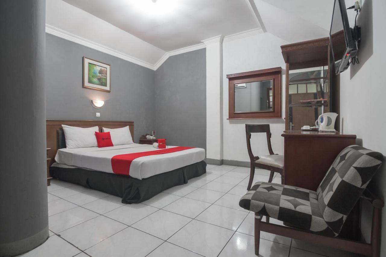 Reddoorz @ Cihampelas Bandung Zewnętrze zdjęcie