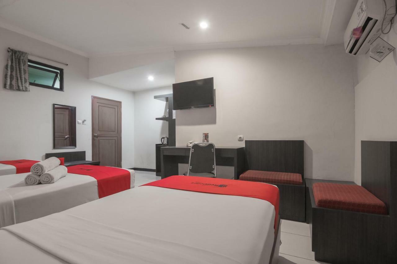 Reddoorz @ Cihampelas Bandung Zewnętrze zdjęcie