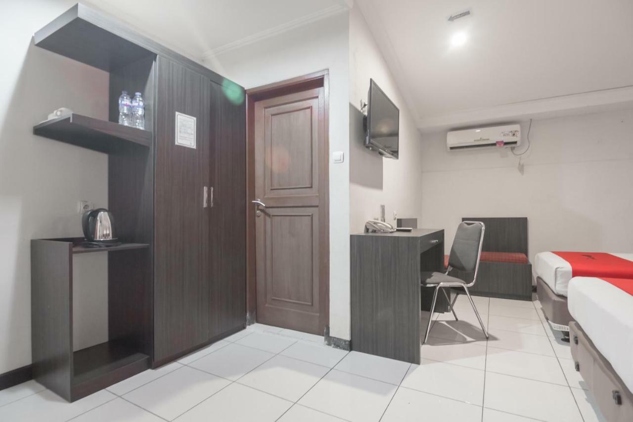 Reddoorz @ Cihampelas Bandung Zewnętrze zdjęcie