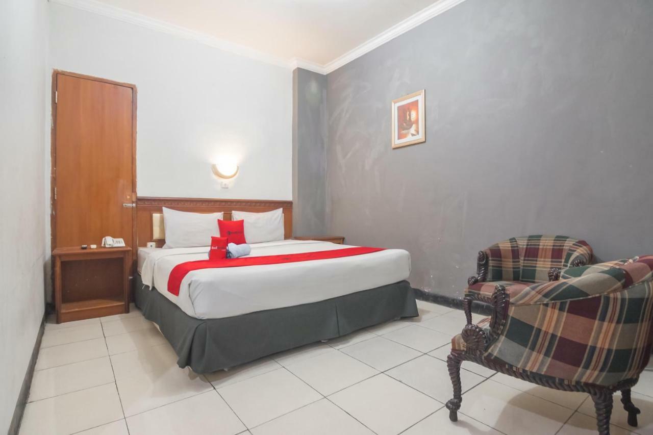 Reddoorz @ Cihampelas Bandung Zewnętrze zdjęcie